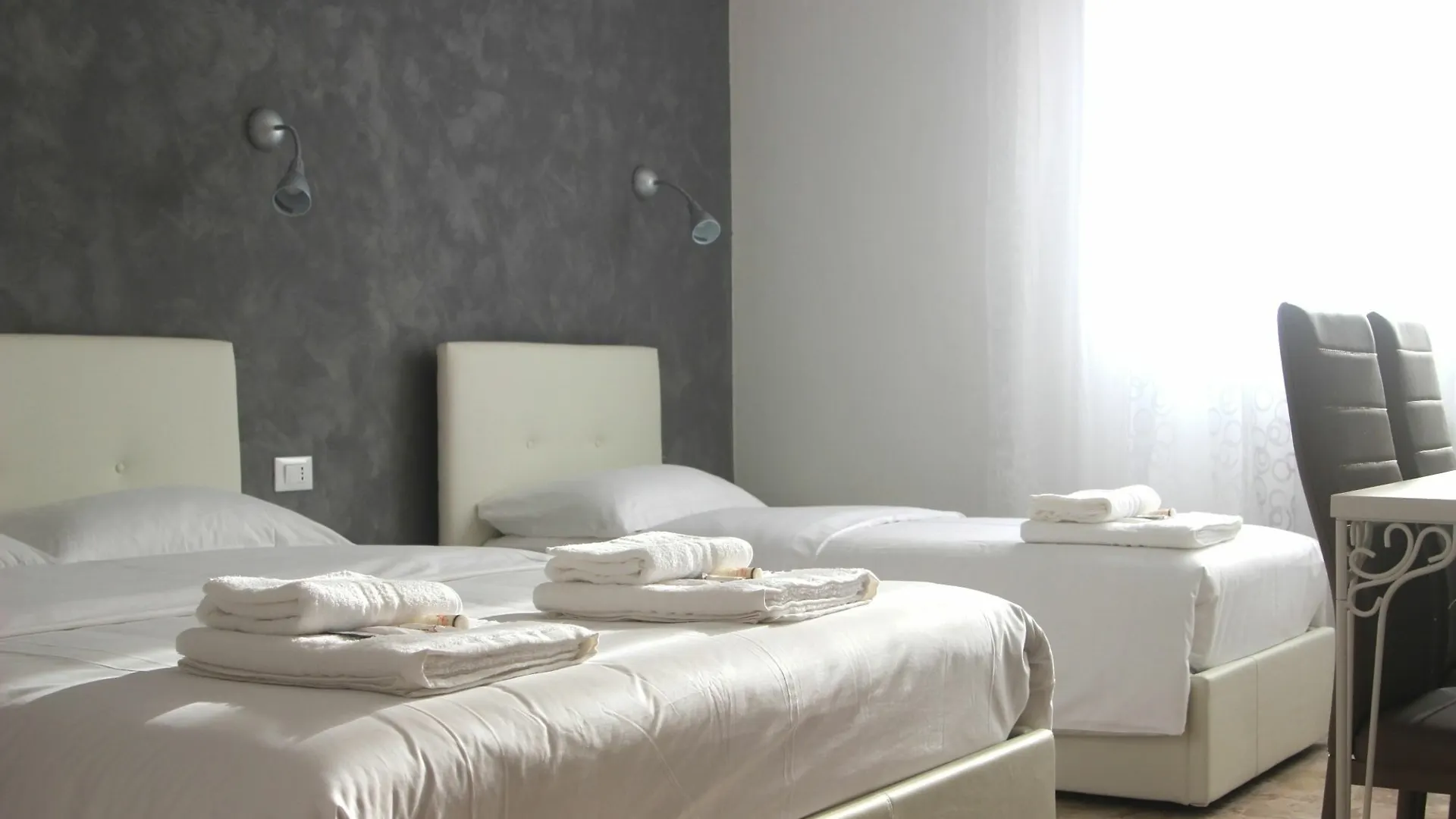 Vacation Haus Hotell Mestre 5*,  Italien